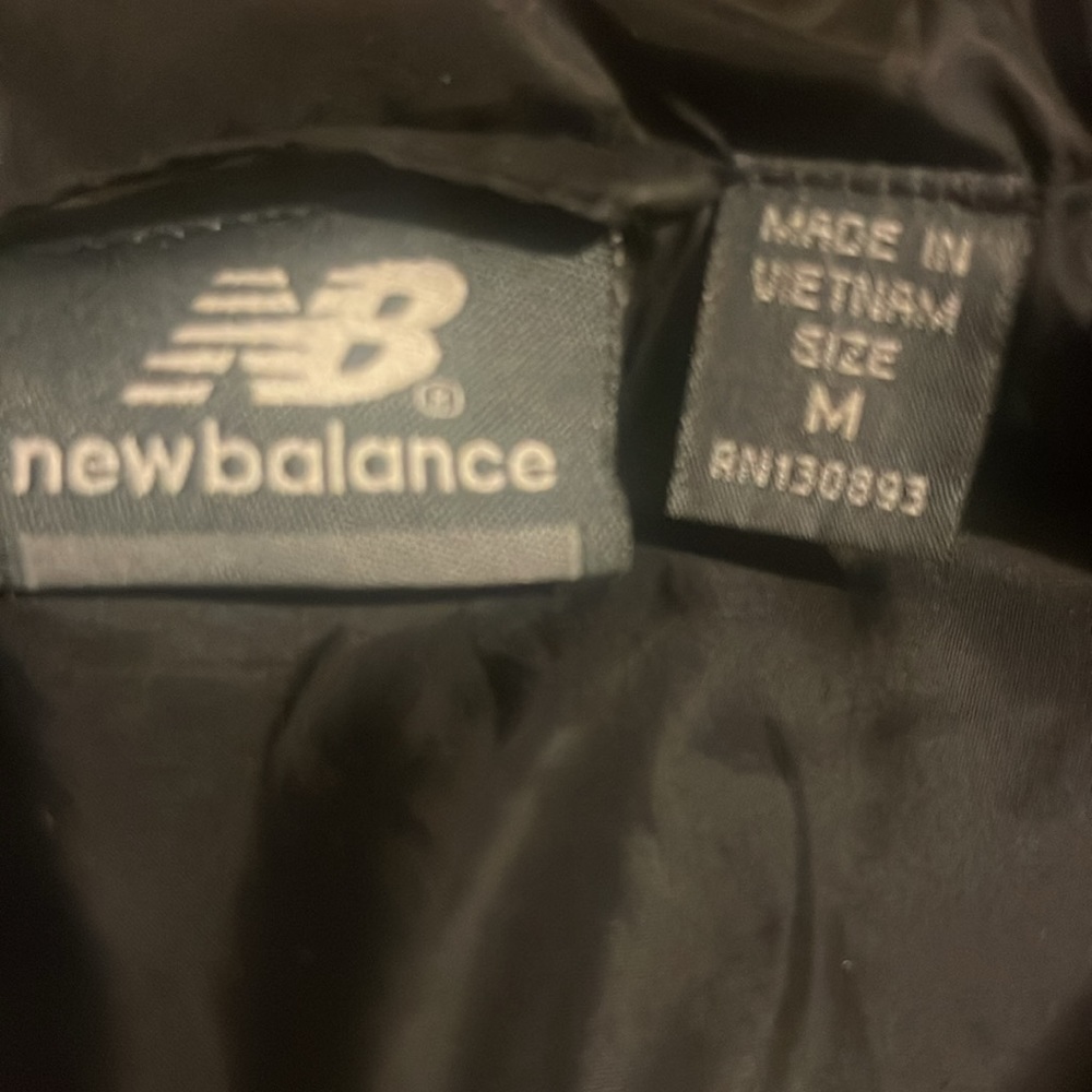 New Balance Puffer Jacket - Picture 4 of 4